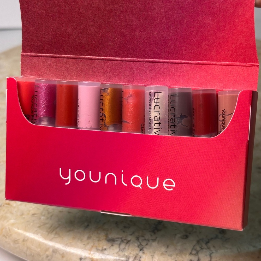 Younique Moodstruck Minerals Lucrative Lip Gloss Sampler 10pc Set Multi Colors